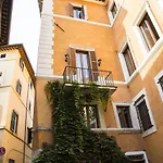 Do-Do Navona Suites